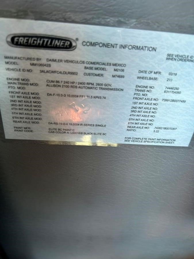 2020 Freightliner BUSINESS CLASS M2 106