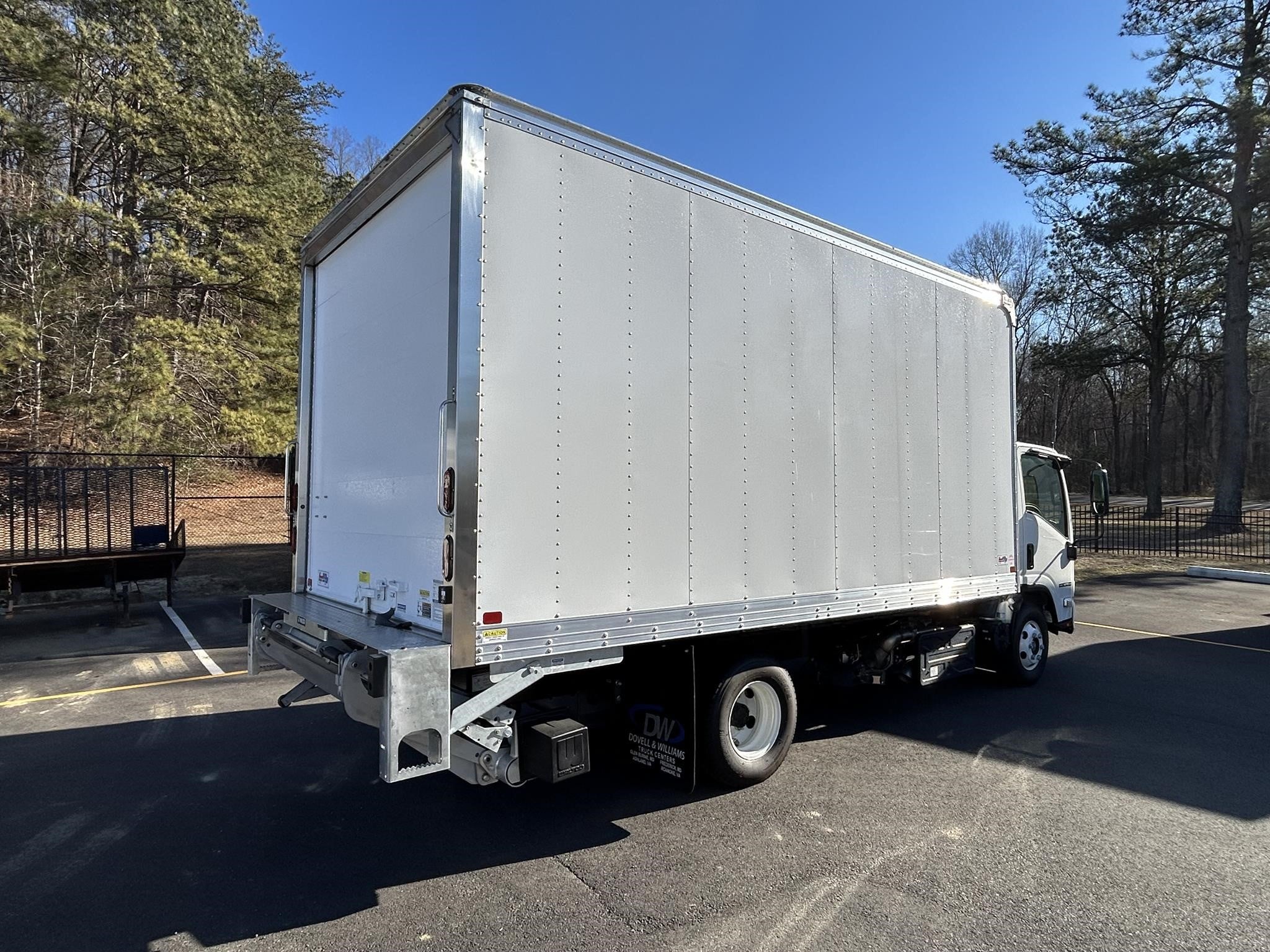 2025 Isuzu NPR HD