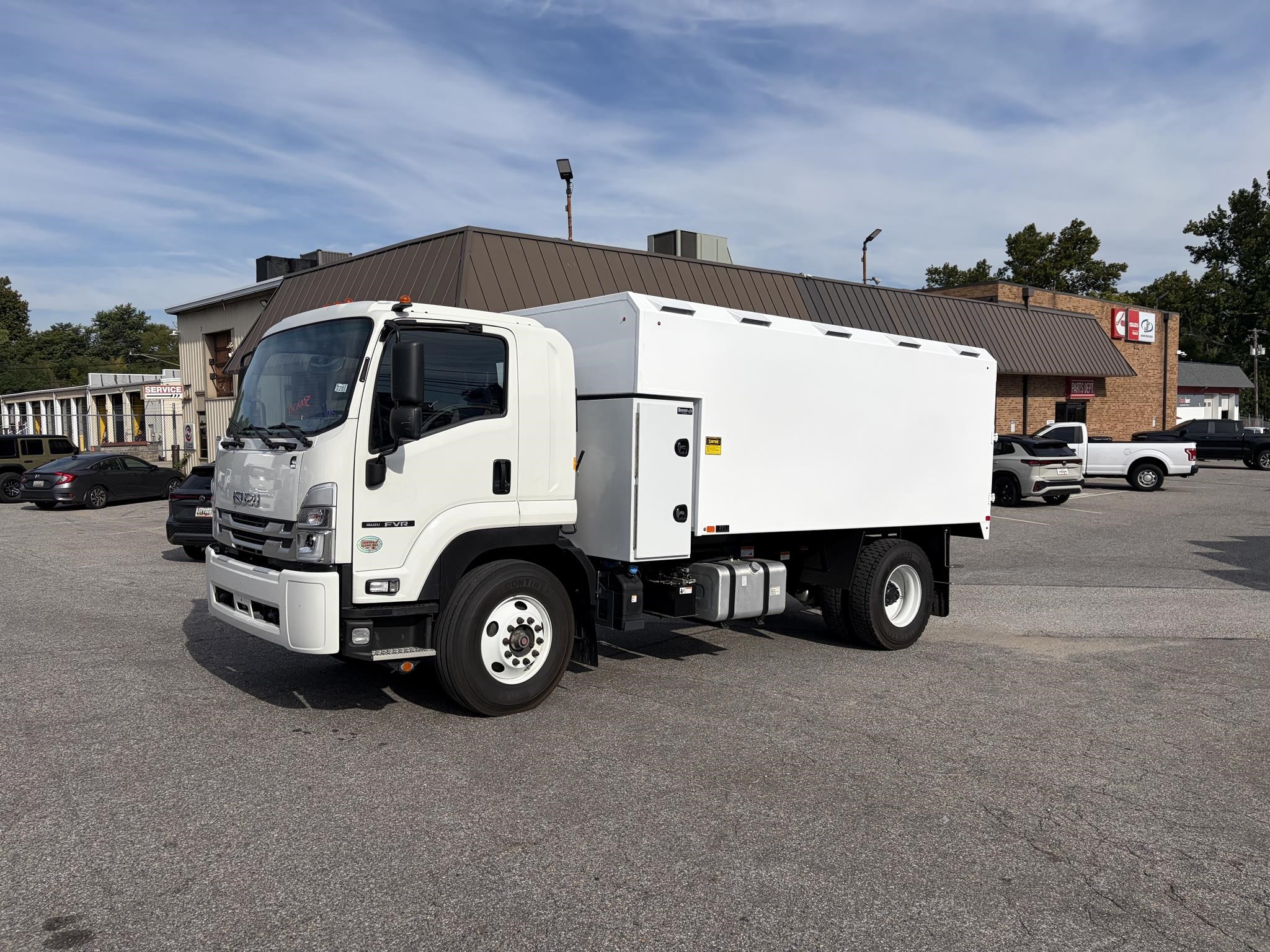 2025 Isuzu FVR