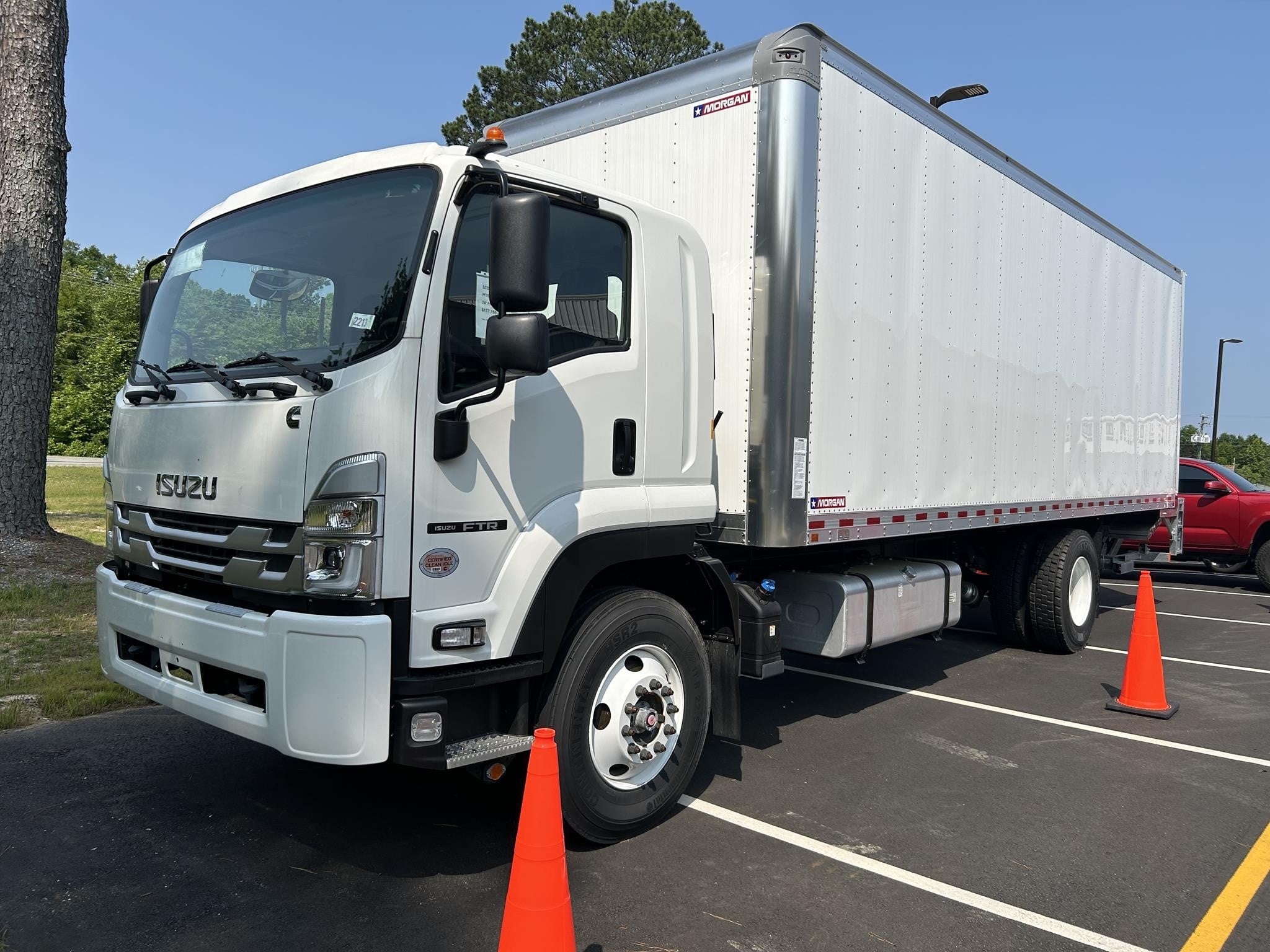 Photo of a 2025 Isuzu FTR