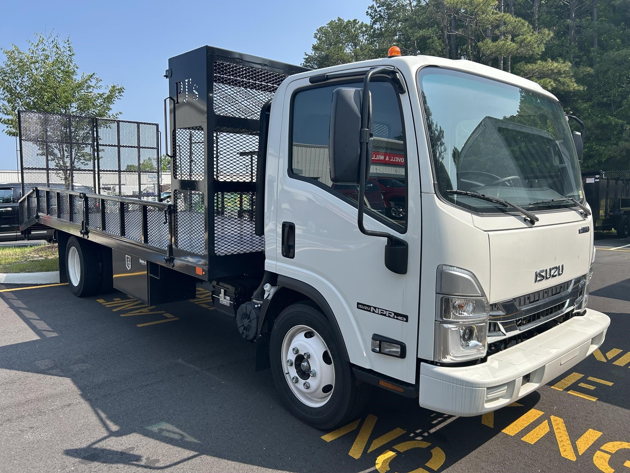 Photo of a 2025 Isuzu NPR HD