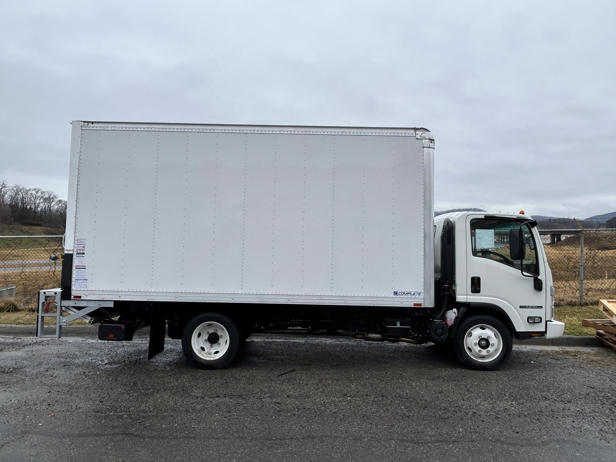 2026 Isuzu NPR HD