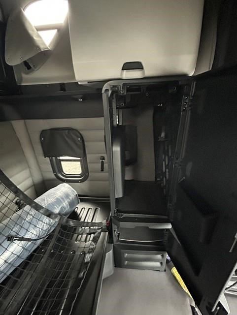 2027 Freightliner Cascadia 126