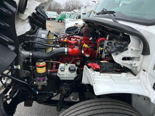 2019 Freightliner BUSINESS CLASS M2 106