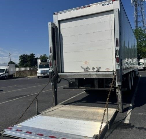 2022 Freightliner BUSINESS CLASS M2 106