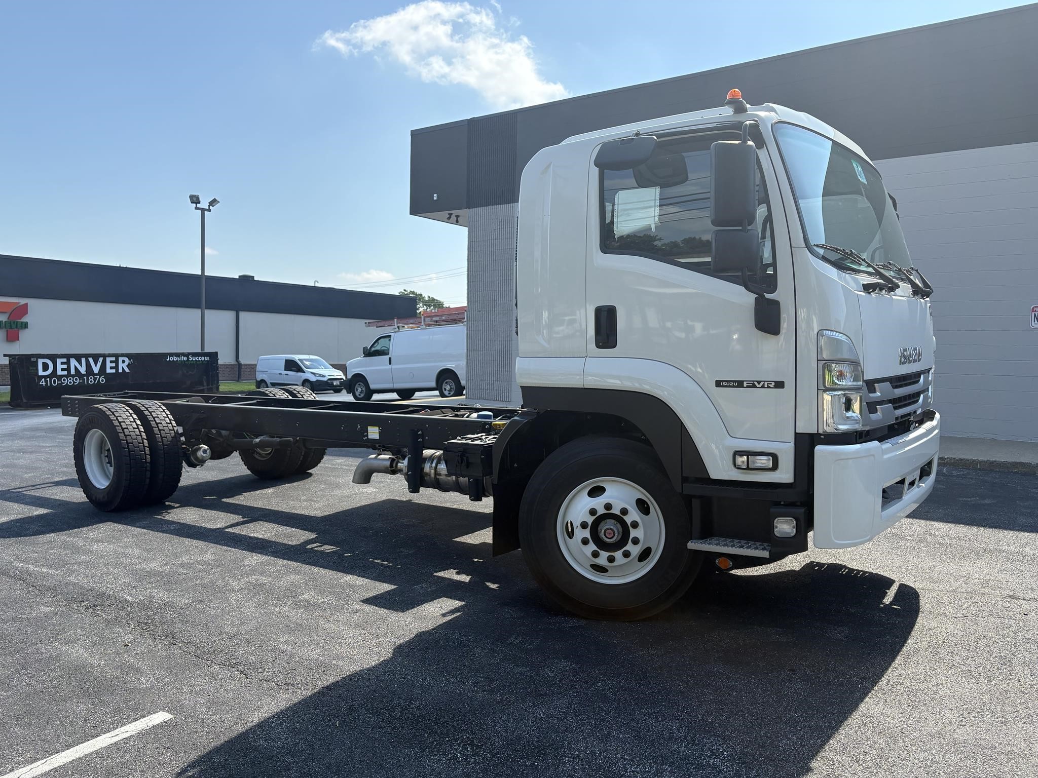 2025 Isuzu FVR
