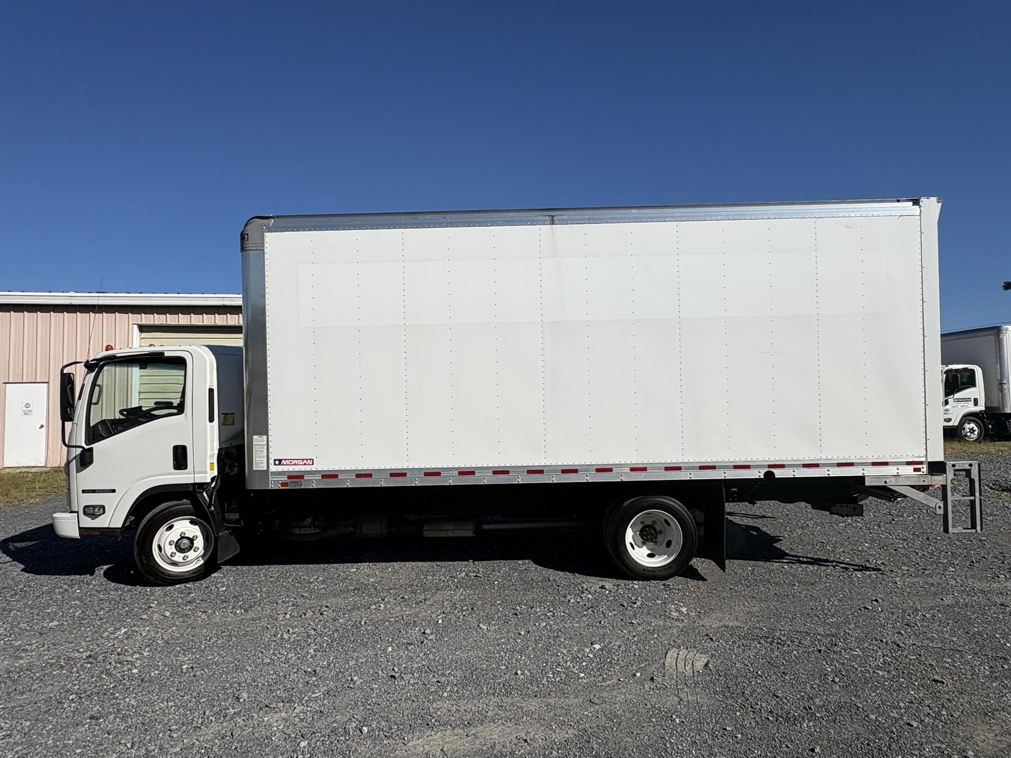 2025 Isuzu NRR