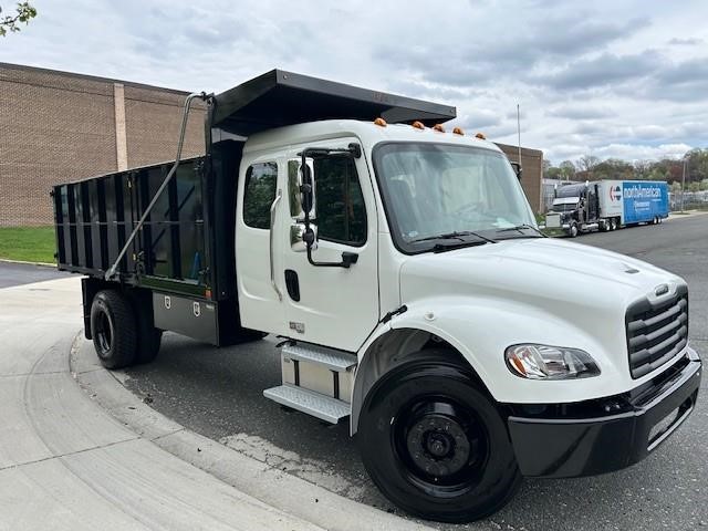 2027 Freightliner BUSINESS CLASS M2 106 PLUS