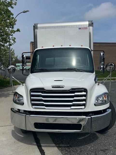 2025 Freightliner BUSINESS CLASS M2 106 PLUS