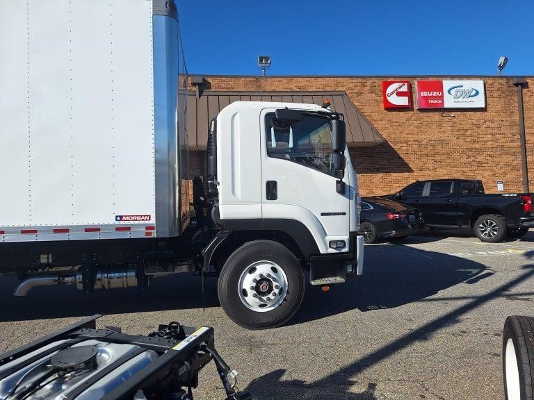 2025 Isuzu FTR