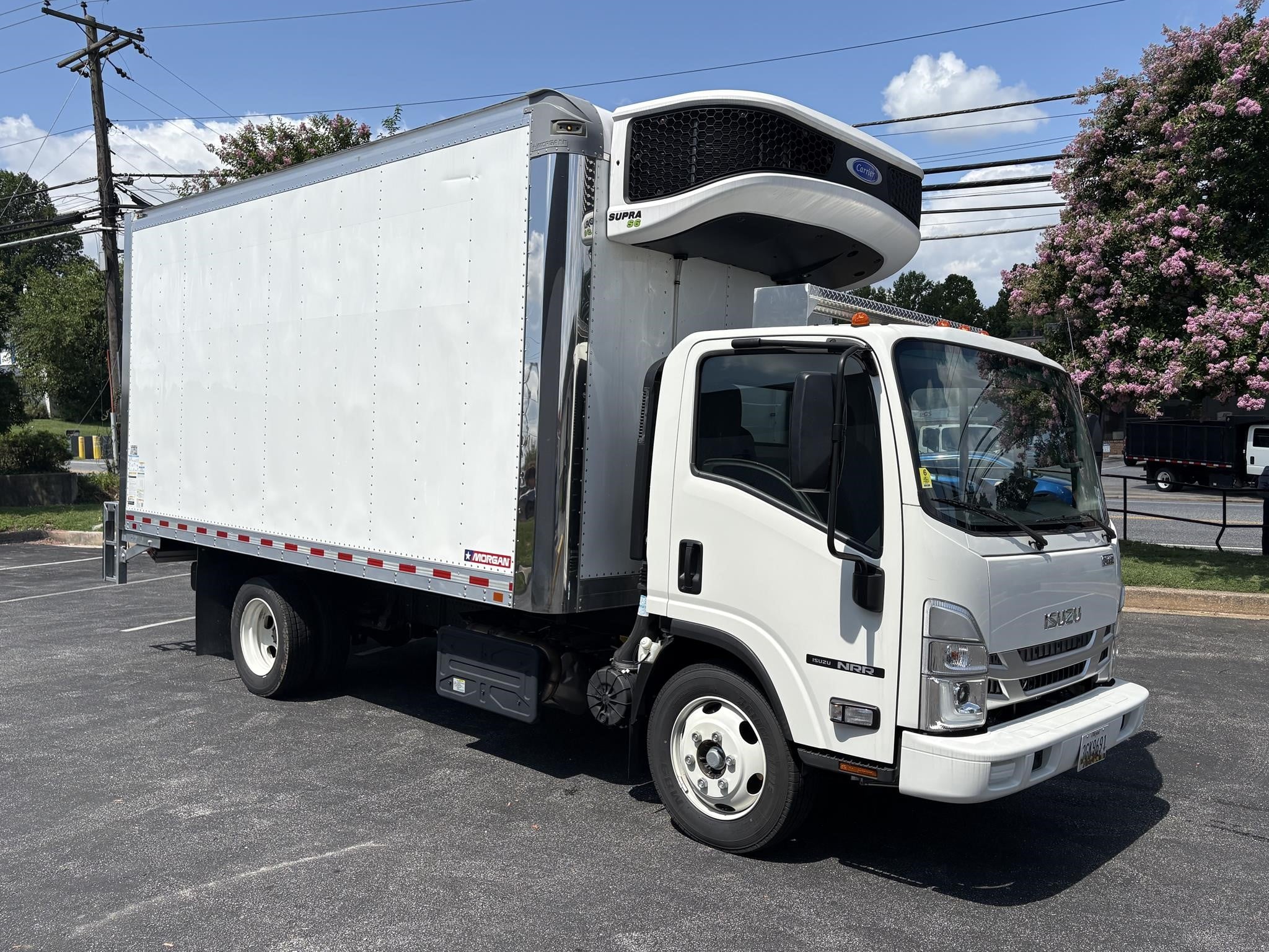 2024 Isuzu nrr