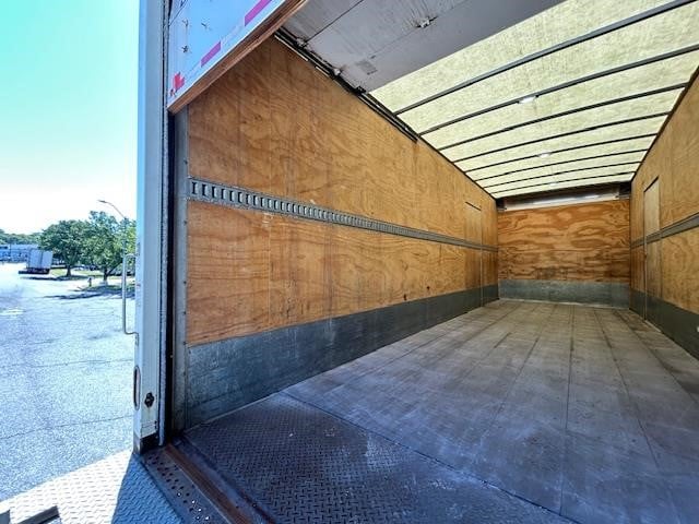 2019 Freightliner Business Class M2 106