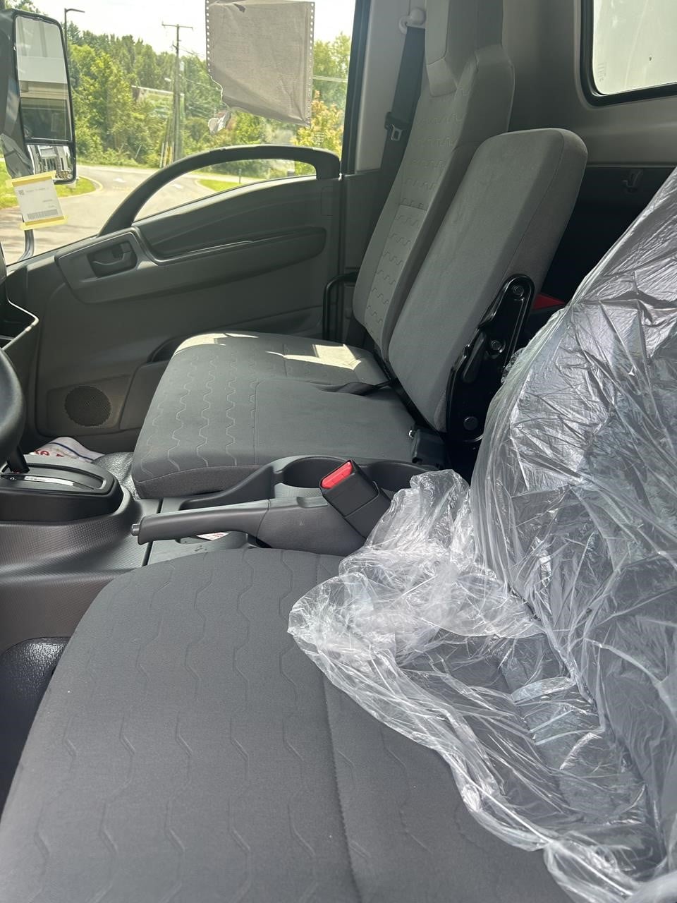 2026 Isuzu nrr