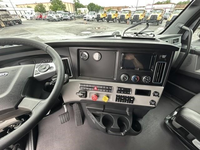 2027 Freightliner Cascadia 126