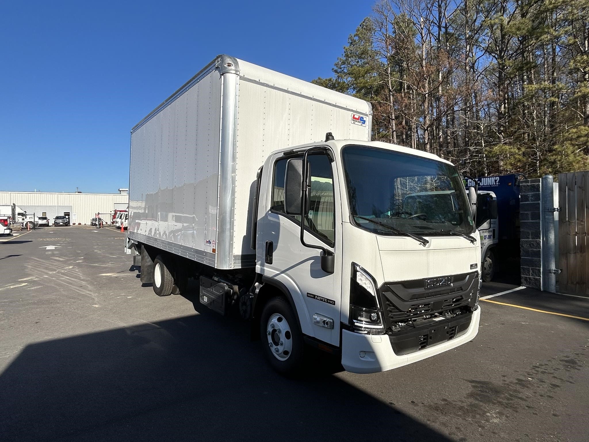 2025 Isuzu NPR HD