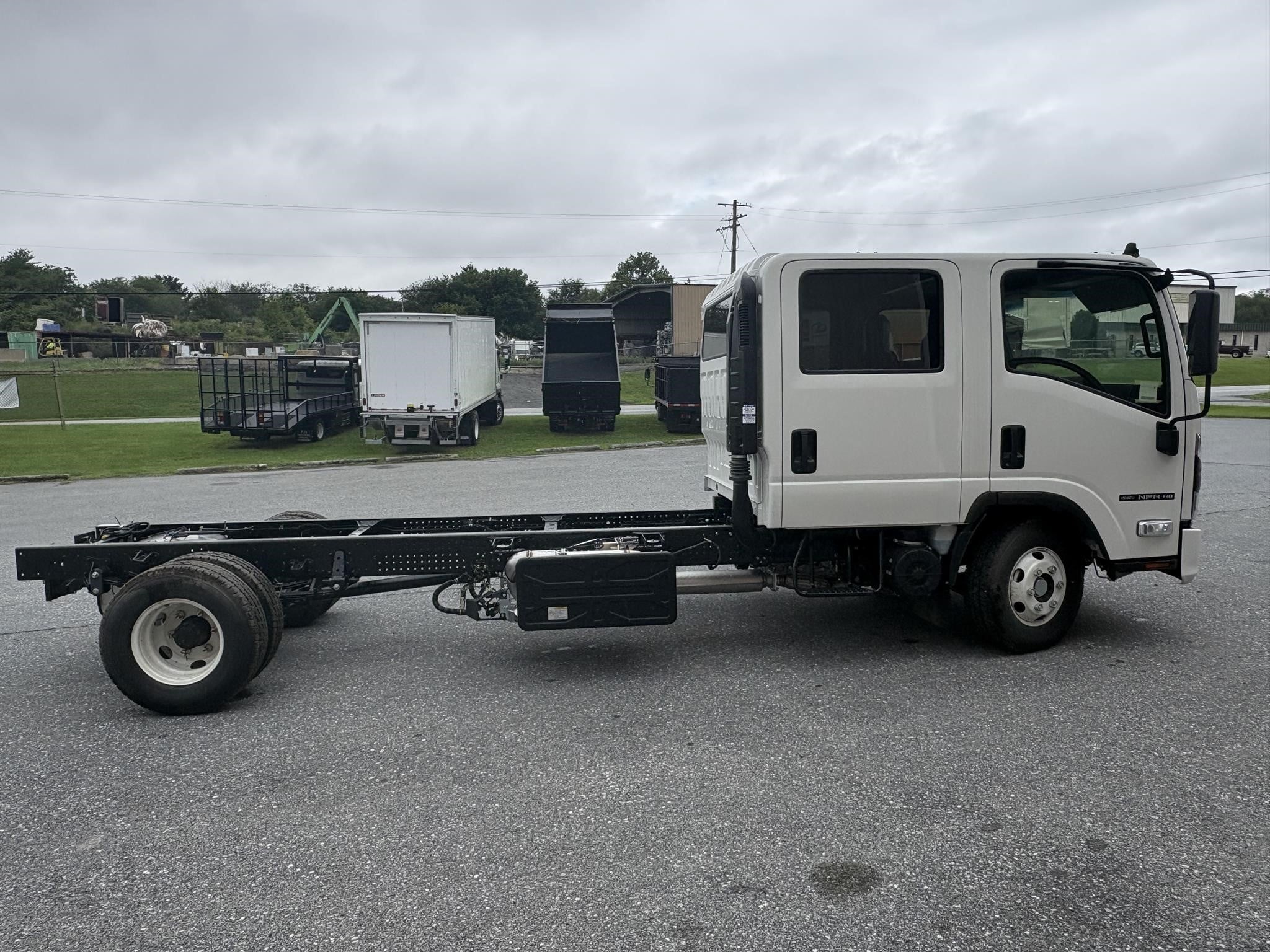 2026 Isuzu NPR HD