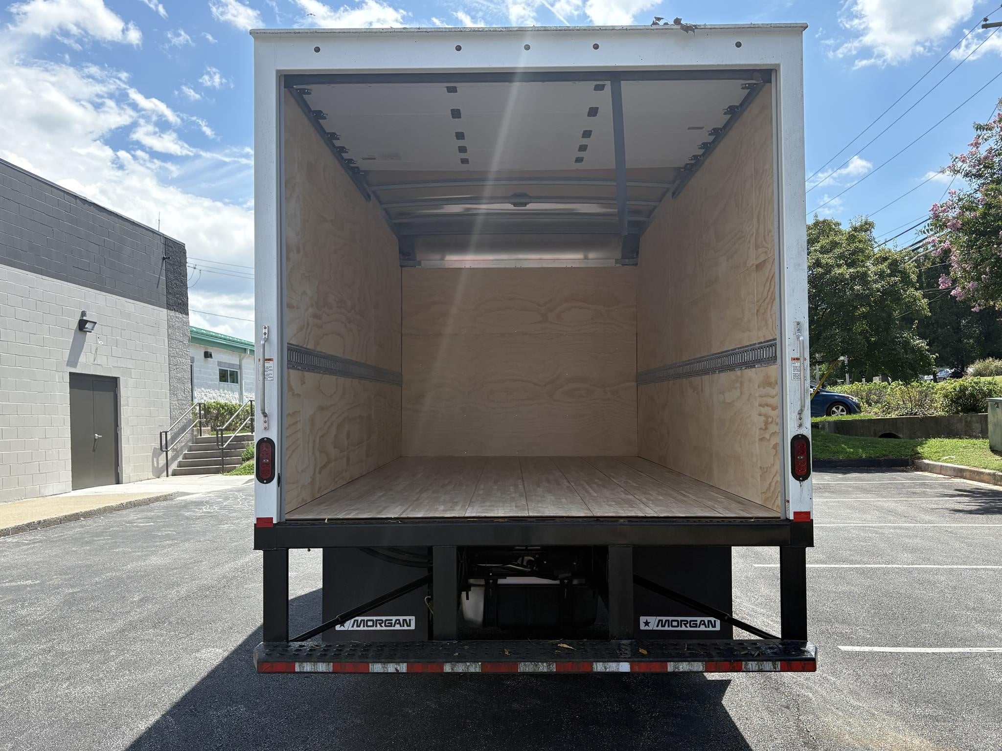 2026 Isuzu NPR HD