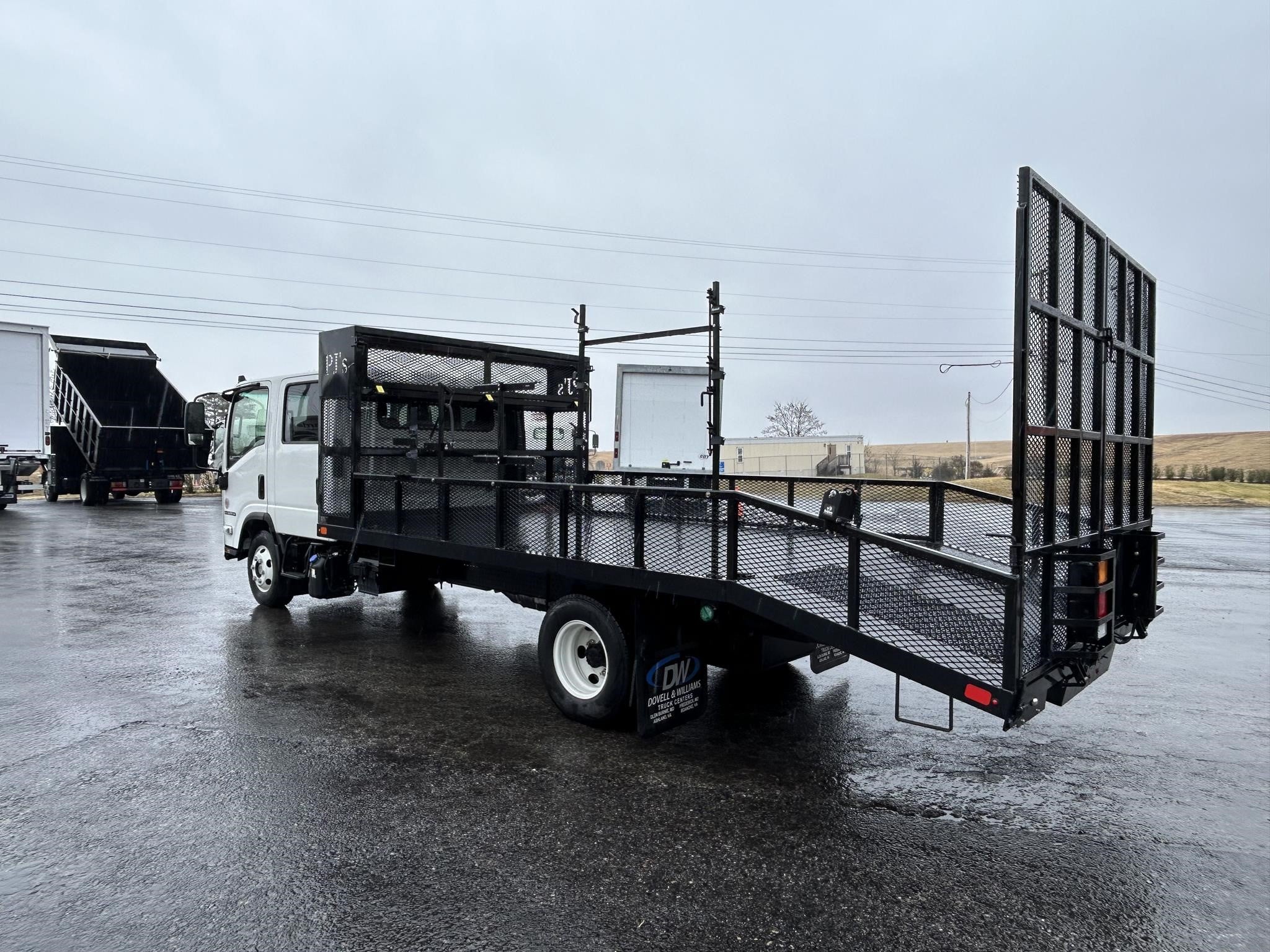 2025 Isuzu NPR HD
