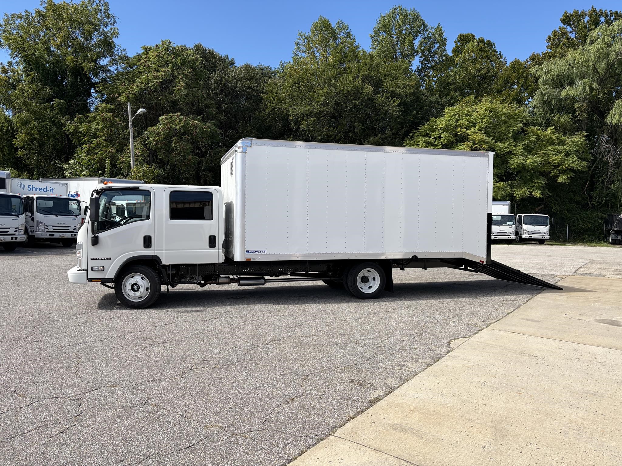 2027 Isuzu NPR HD