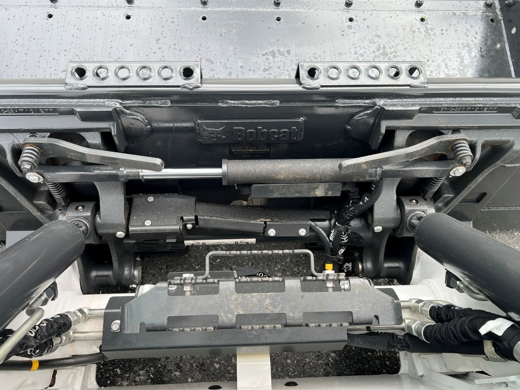 2025 Bobcat T64