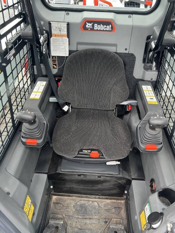 2025 Bobcat T76