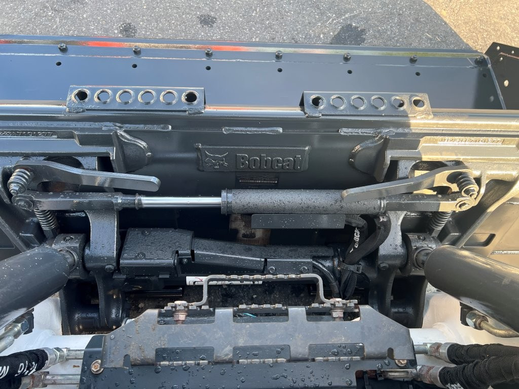 2025 Bobcat T64