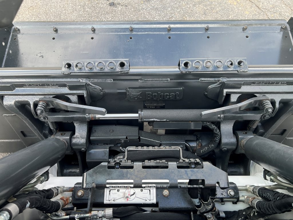 2024 Bobcat S76