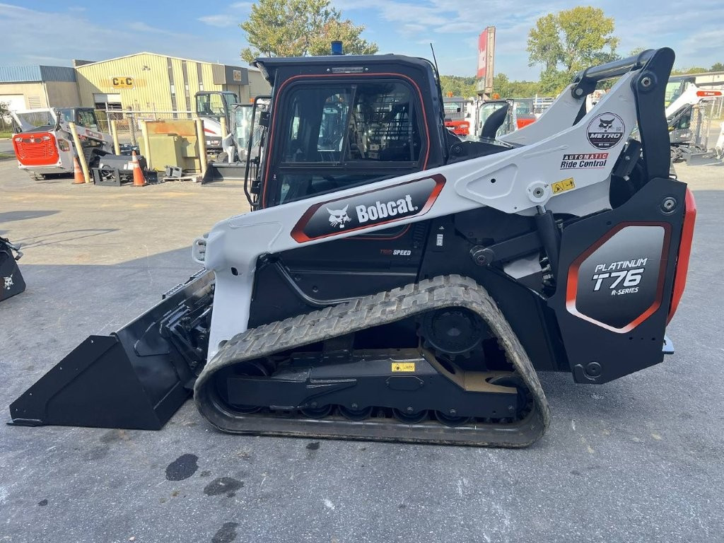2022 Bobcat T76