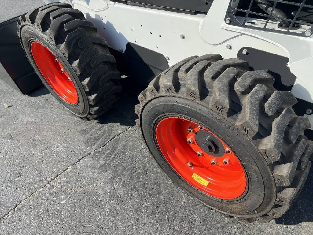 2025 Bobcat S590