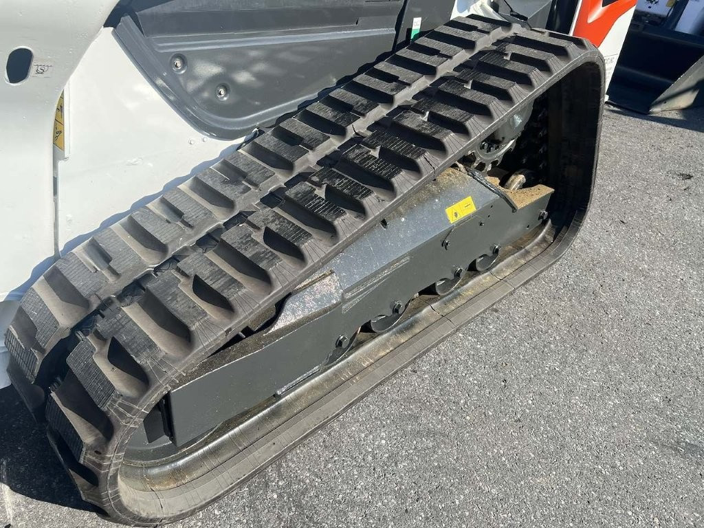 2023 Bobcat T76