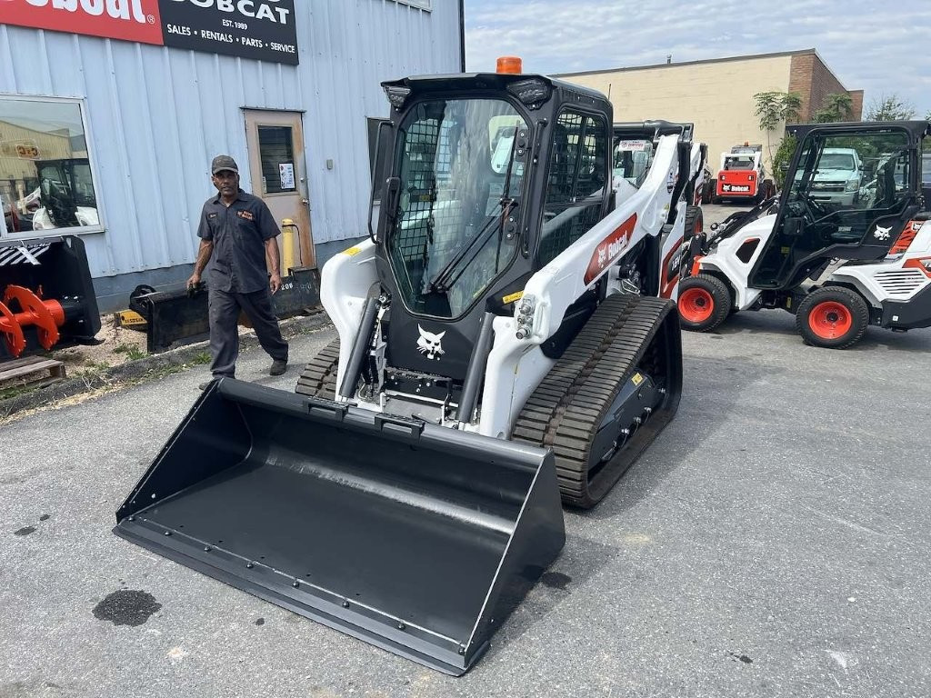 2025 Bobcat T64