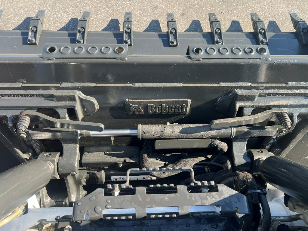 2023 Bobcat T76