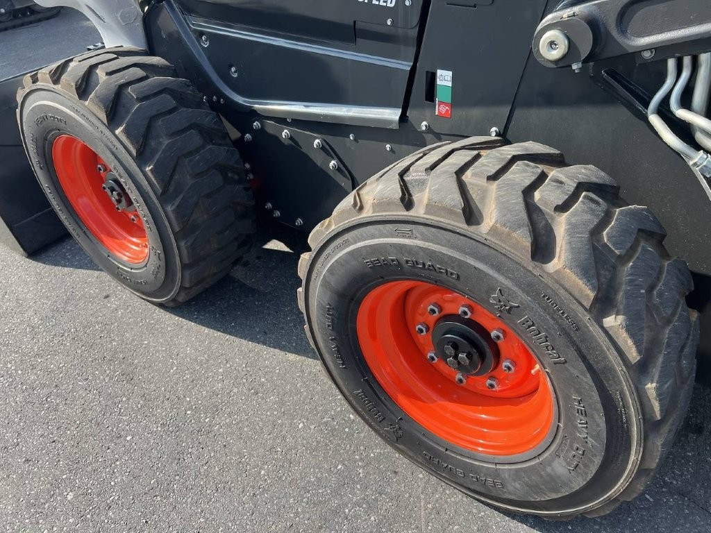 2024 Bobcat S76