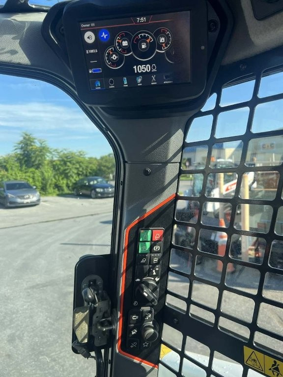 2023 Bobcat T76