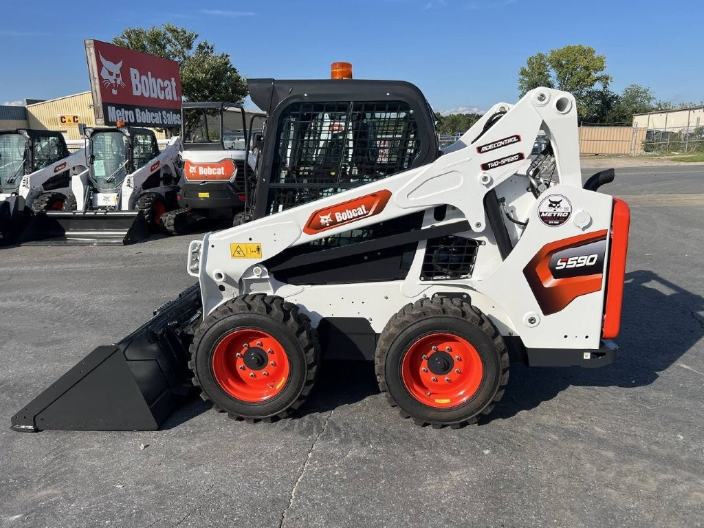 2025 Bobcat S590