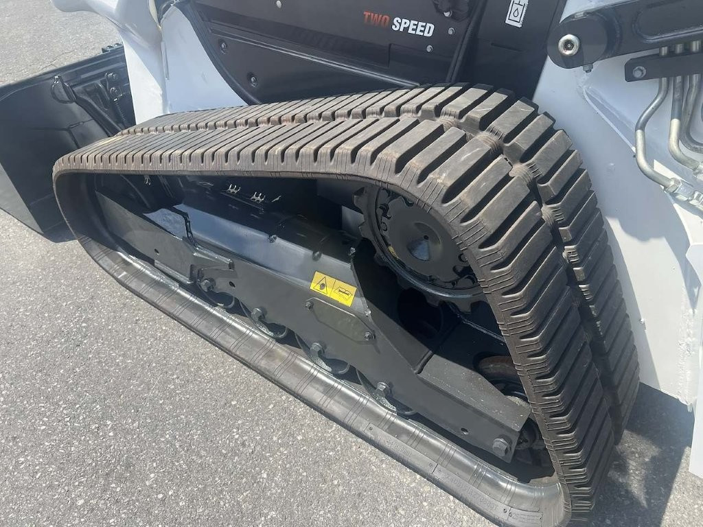 2025 Bobcat T64