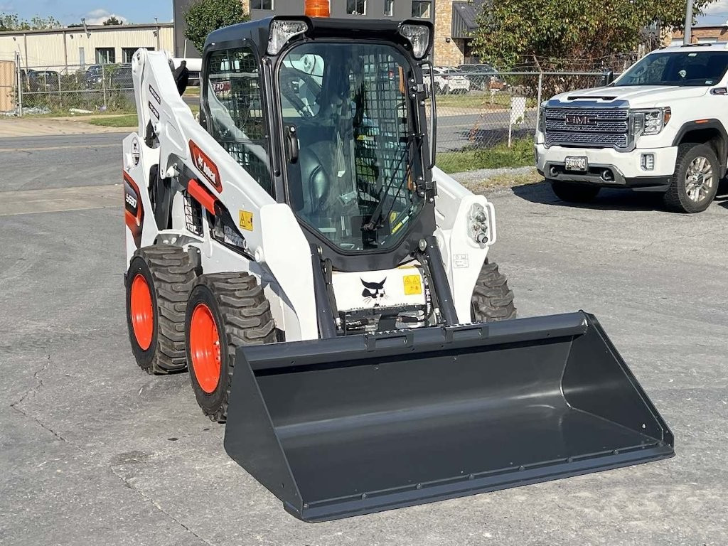 2025 Bobcat S590