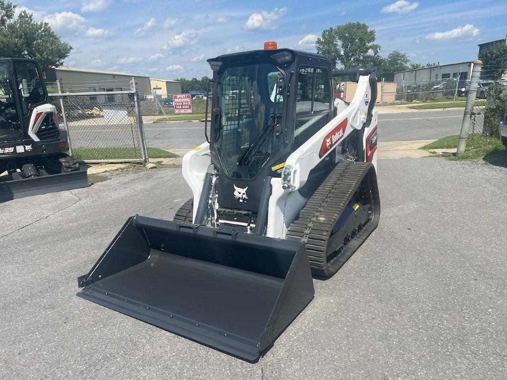 2025 Bobcat T64