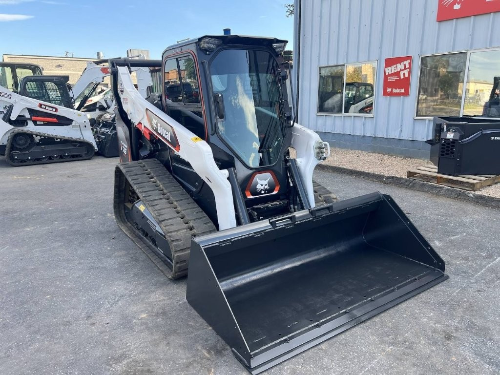 2022 Bobcat T76