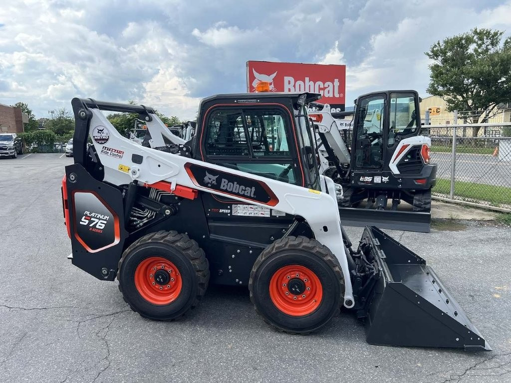 2024 Bobcat S76