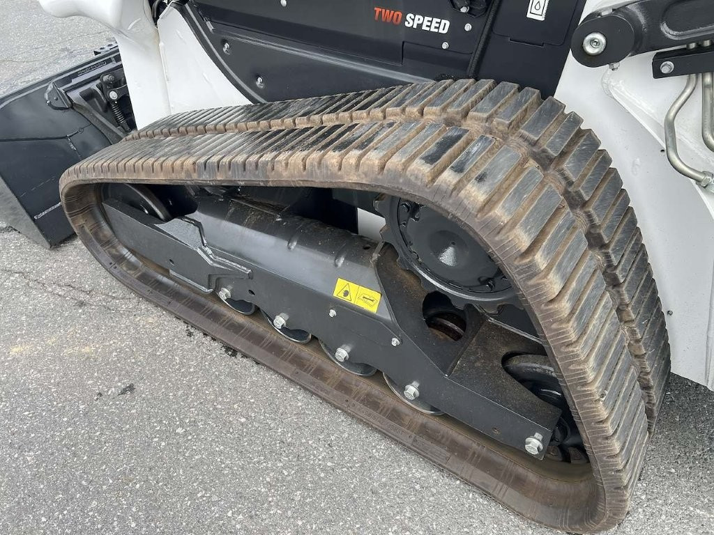 2025 Bobcat T64