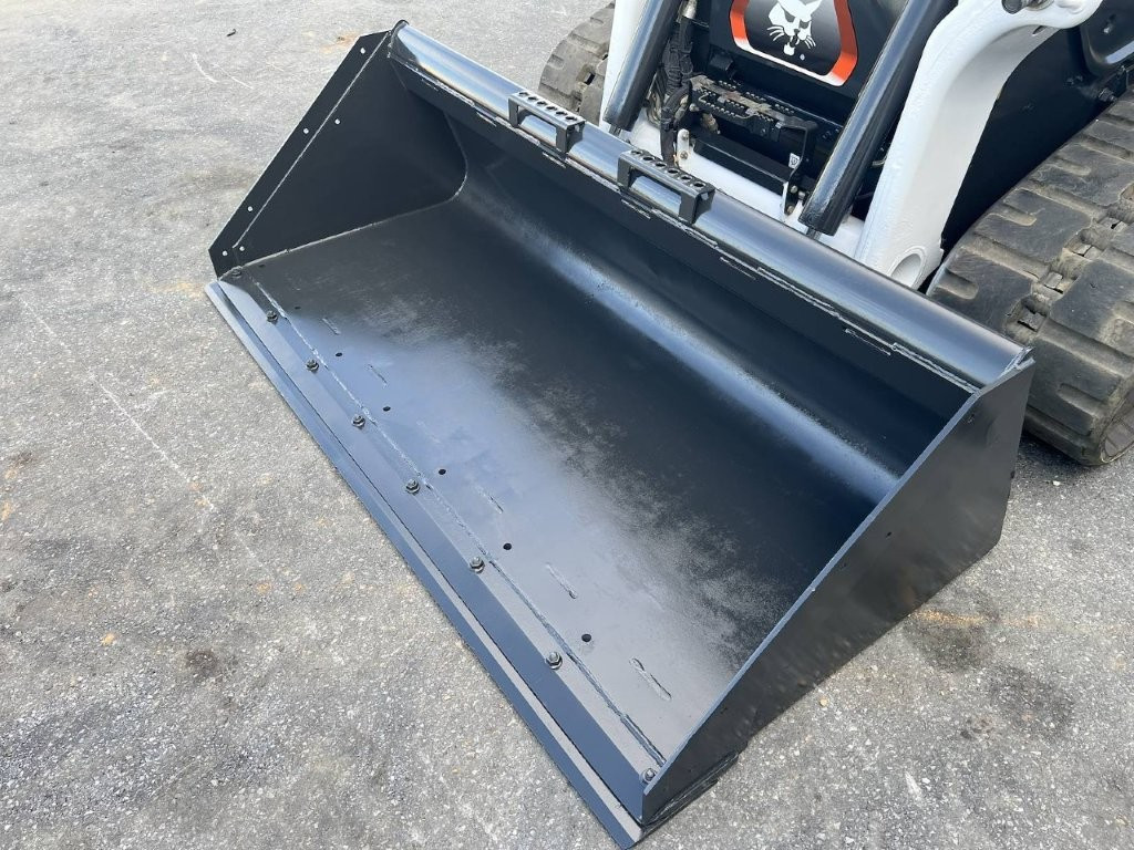 2022 Bobcat T76