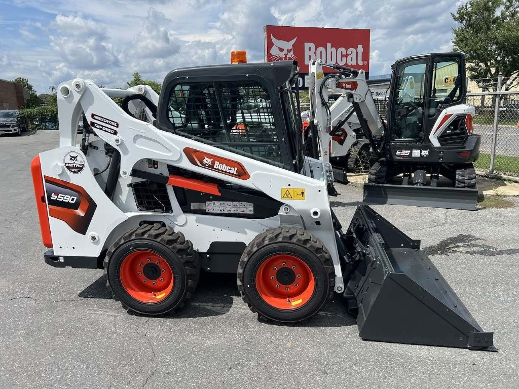 2025 Bobcat S590