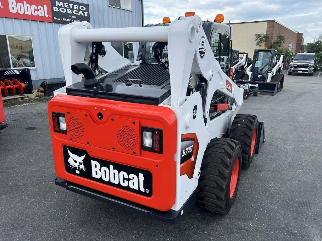2025 Bobcat S770