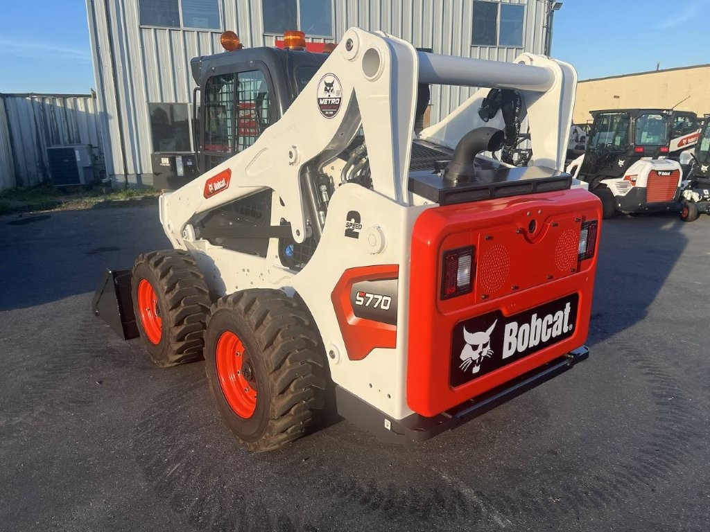2025 Bobcat S770