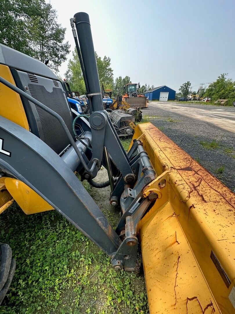 2018 John Deere 310SL