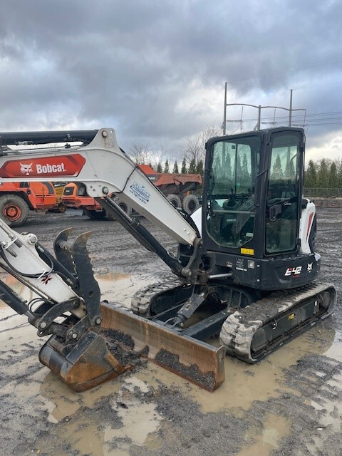 2023 Bobcat E42 (LONG ARM)
