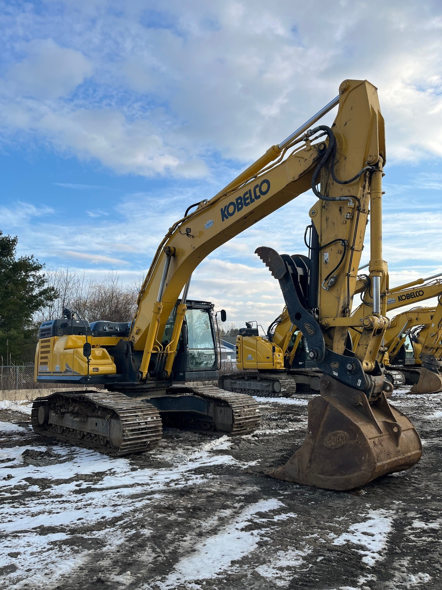 2023 Kobelco SK300LC-11