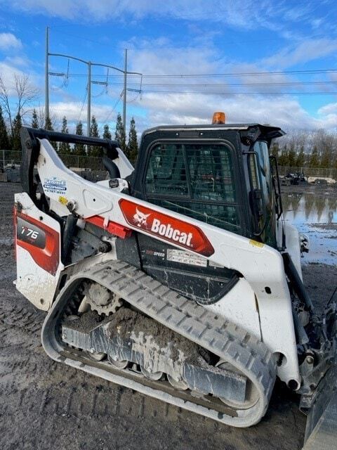 2022 Bobcat T76