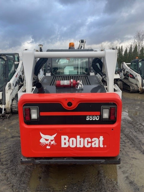 2018 Bobcat S590